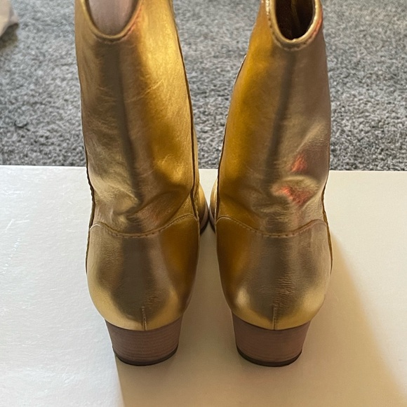 #48 - Marc Jacobs Gold Colored Boots.  Excellent Condition. New Shoe Smell. - Picture 8 of 16